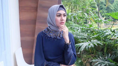 Umrah saat Puasa, Kartika Putri Ingin Lebaran di Makkah